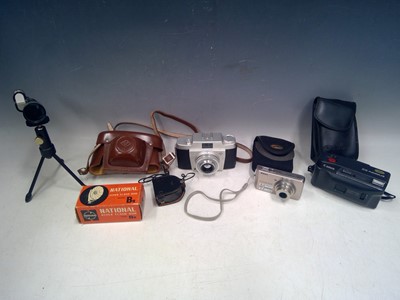 Lot 68 - A Canon Snappy, an Agfa Silette, a Nikon 8mp...