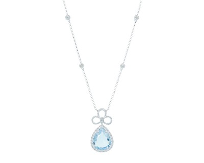 Lot 138 - An 18k white gold, aquamarine, and diamond pendant necklace.