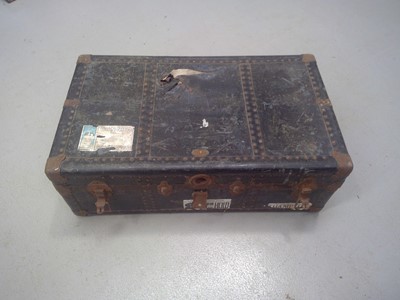 Lot 163 - A Vintage Everwear Trunk. The Trunk is 32cm...