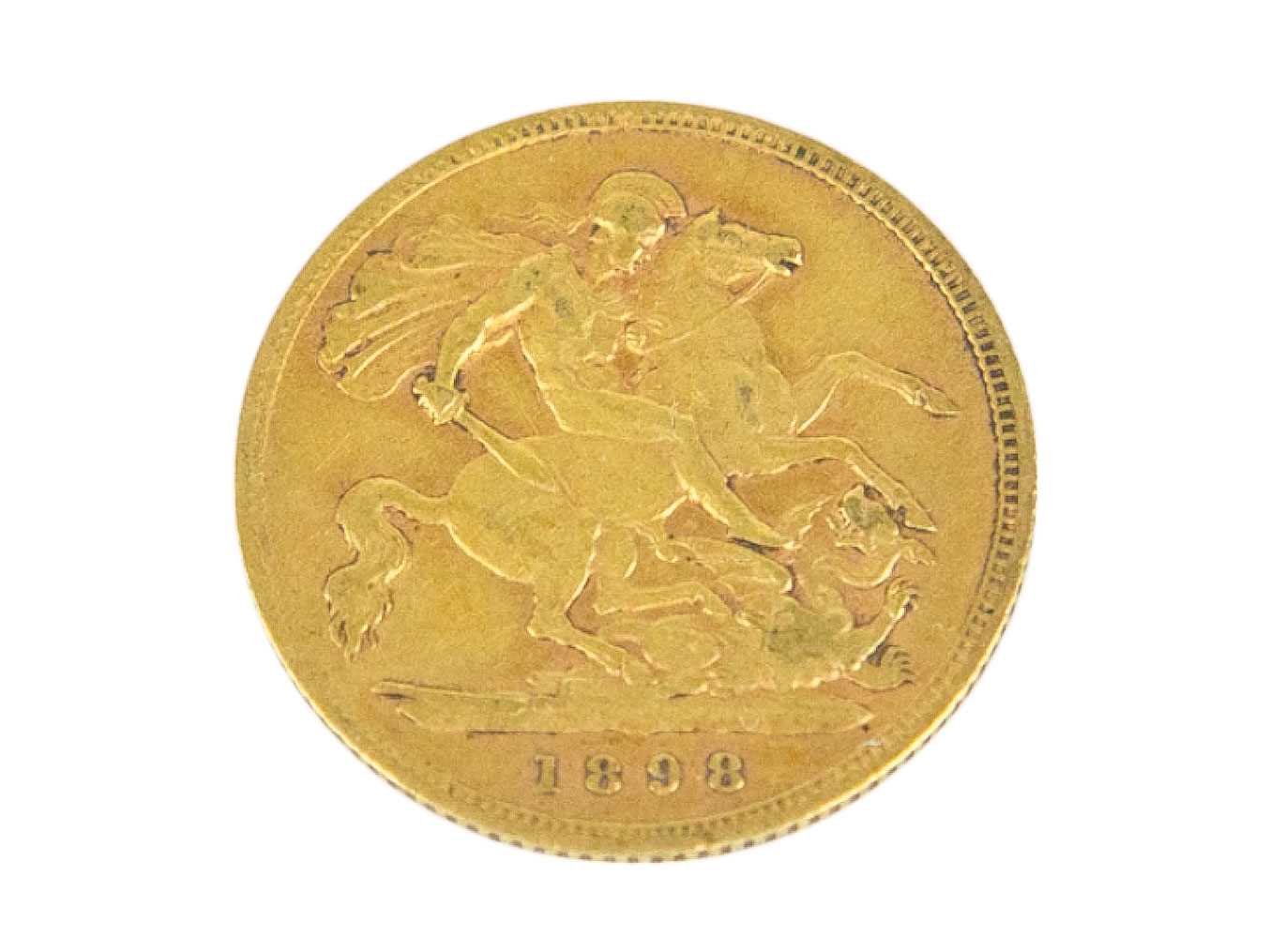 Lot 47 - 1898 Veiled Head Half Sovereign.