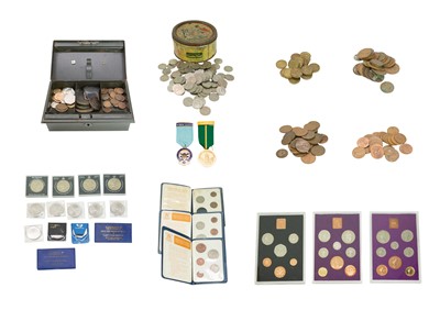 Lot 132 - Great Britain and World Coinage - mixed lot.