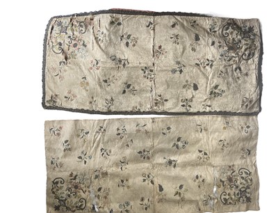 Lot 484 - Fabric