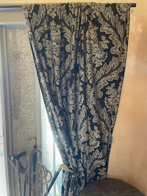 Lot 214 - Fabric