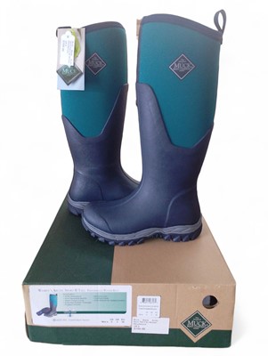 Lot 36 - A Pair of Woman's Muck Boot Company Arctic Sport Boots