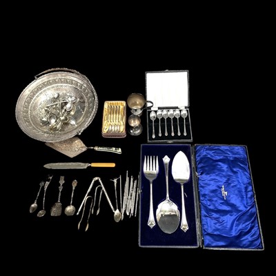 Lot 158 - A selection of silver-plated items, including...