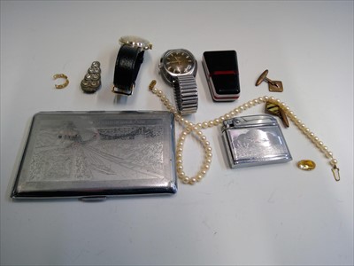 Lot 2652 - Two watches etc.