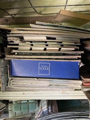 Lot 707 - A large quantity of ceramic tiles, including...