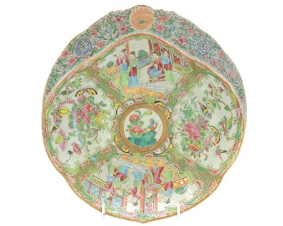 Lot 584 - A Chinese Canton porcelain dessert dish.