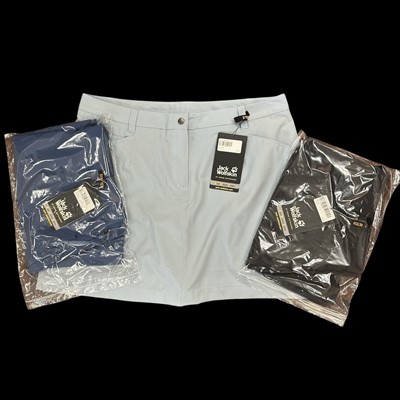 Lot 138 - Three pairs of Jack Wolfskin women's shorts.