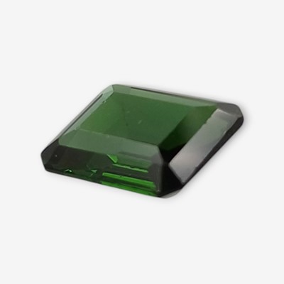 Lot 170 - A loose single green tourmaline stone.