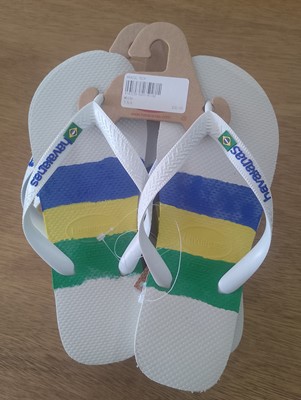 Lot 134 - Five Pairs of Havaianas