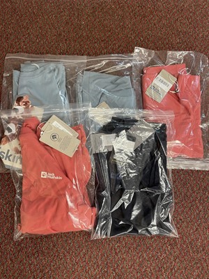 Lot 261 - Five Jack Wolfskin Ladies T-shirts