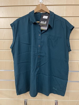 Lot 267 - Four Jack Wolfskin Ladies Mojave Shirts.