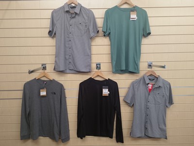 Lot 364 - The North Face - Five Items of Men's Clothing