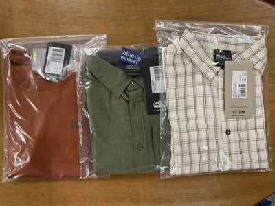 Lot 417 - Three Jack Wolfskin Mens Shirts
