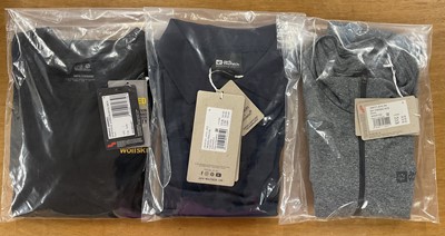 Lot 419 - Three Jack Wolfskin Men’s Tops