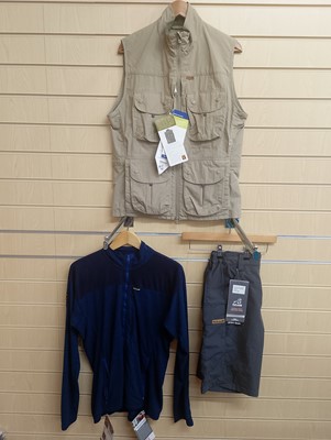 Lot 378 - Three Items of Men's Paramo Clothing