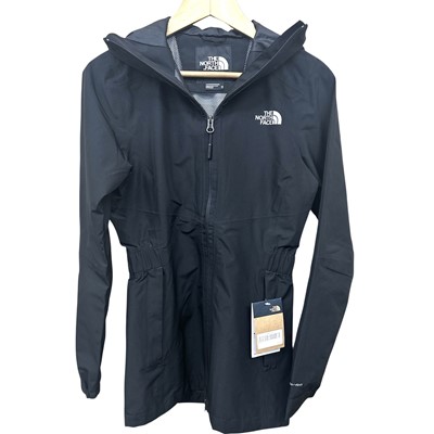 Lot 325 - A woman's The North Face Hikesteller Parka.
