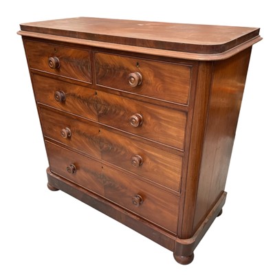 Lot 7 - A Victorian Mahogany 2 over 3 chest of Drawers....