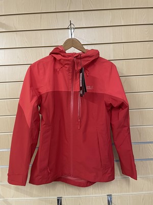 Lot 533 - A Jack Wolfskin Women's Go Hike Jacket.
