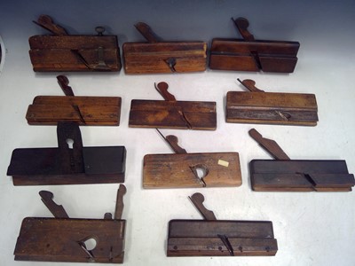 Lot 58 - A Selection of Vintage Moulding Planes and...