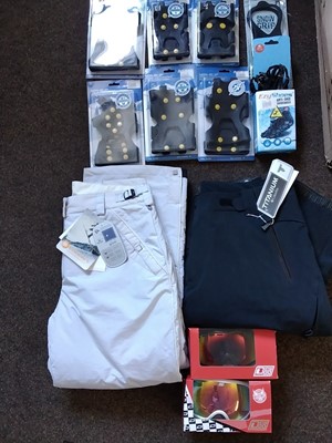 Lot 489 - Ski gear