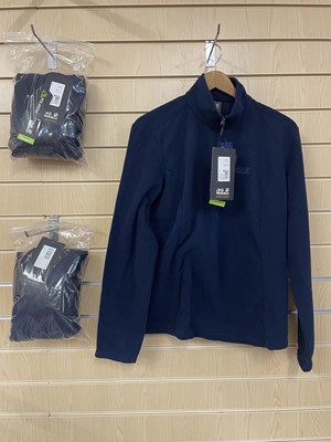 Lot 546 - Three Jack Wolfskin Women's Gecko Fleece Tops.