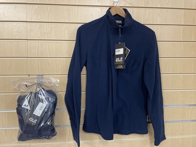 Lot 547 - Two jack Wolfskin Women's Gecko Fleece Tops.