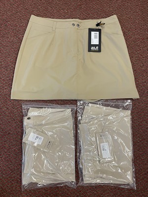 Lot 551 - Three Jack Wolfskin Women's Sonora Skorts