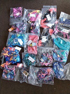 Lot 509 - Girls swimwear