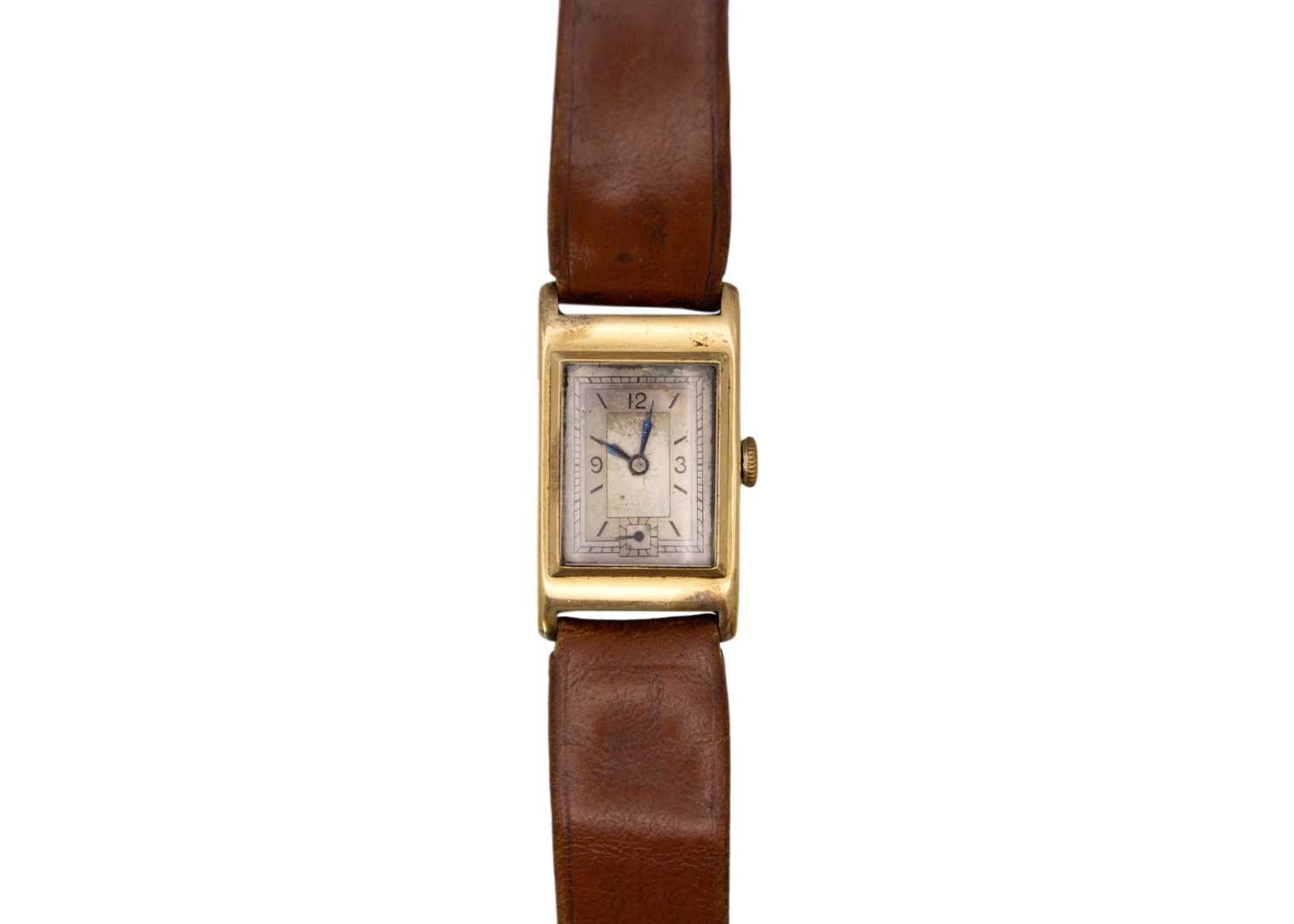 Lot 220 - OMEGA - An Art Deco 9k 1930's rectangular gentleman's manual wind wristwatch.