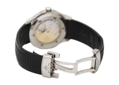 Lot 217 - PATEK PHILIPPE - A rare and desirable Aquanuat stainless steel gentleman's automatic wristwatch.