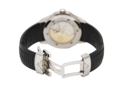 Lot 217 - PATEK PHILIPPE - A rare and desirable Aquanuat stainless steel gentleman's automatic wristwatch.