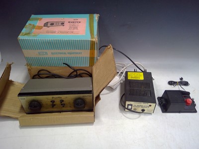 Lot 122 - Two Railway Controllers and a Maplin Power...