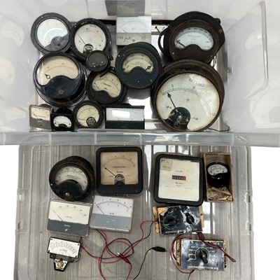 Lot 125 - A collection of Vintage Gauges, some marked...