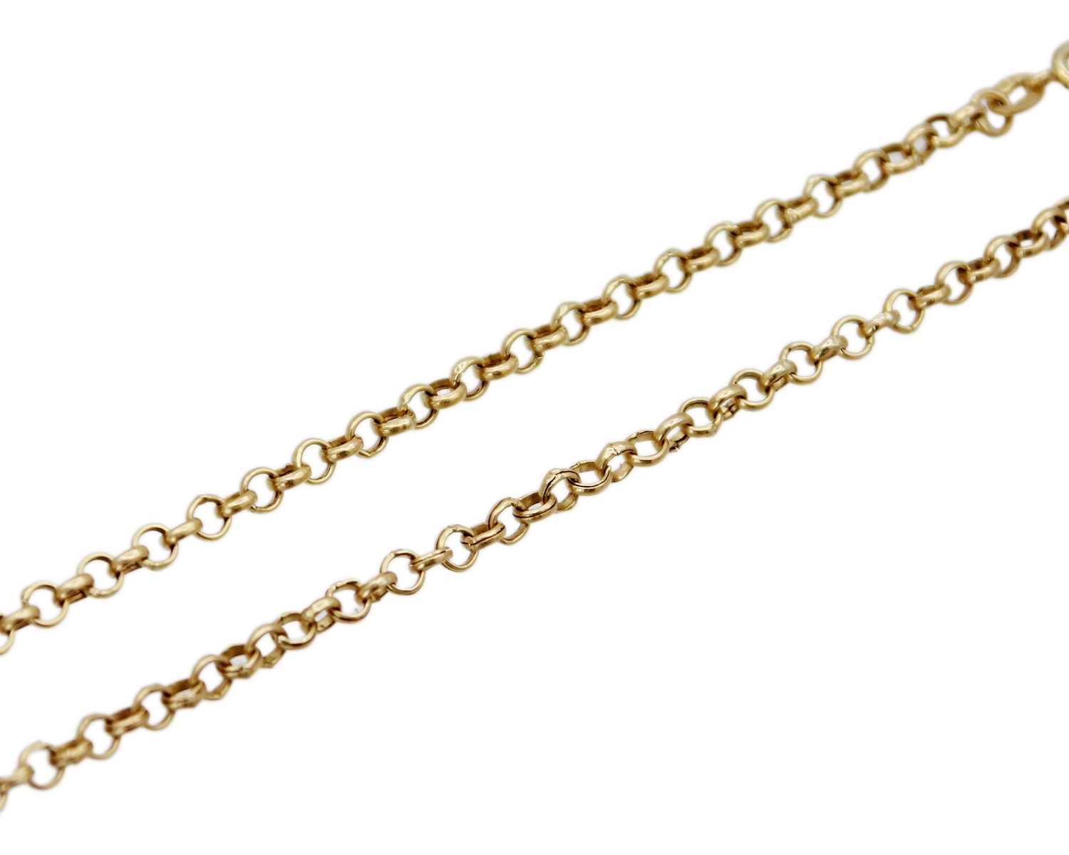 Lot 19 - A 9k gold cable link 16" neck chain.