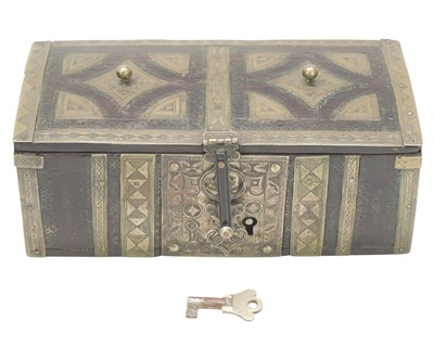 Lot 611 - An Eastern 'Zanzibar' type small casket.