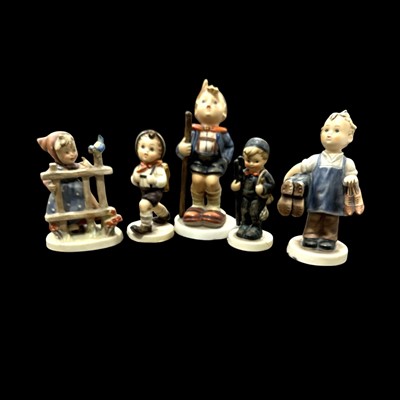 Lot 86 - Five vintage Goebel figures, including "Little...