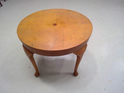 Lot 55 - A Quarter Panel Veneer, Table Lamp. The Table...