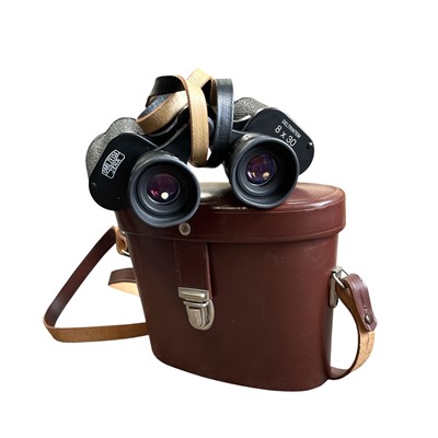 Lot 32 - A pair of Carl Zeiss Deltrintem 8 x 30 field...