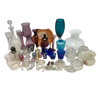 Lot 103 - A collection of Glassware and other decorative...