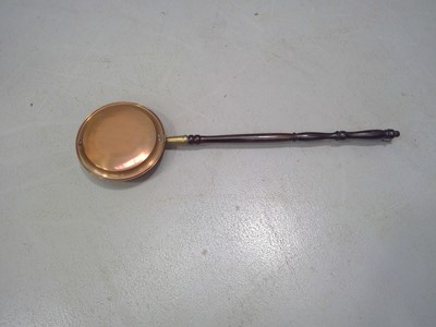 Lot 117 - A Copper and Brass Bed Pan.