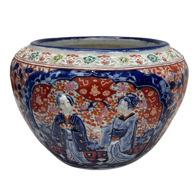 Lot 150 - A large Japanese Imari planter. 20cm High x...