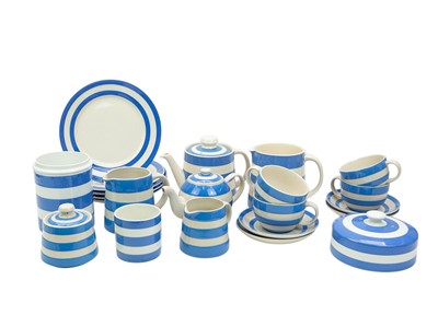 Lot 521 - A collection of T.G. Green Cornishware.
