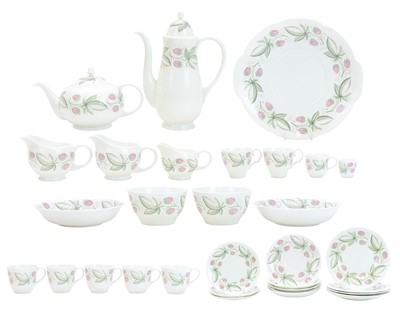 Lot 705 - A collection of 'Wild Strawberry' Susie Cooper.