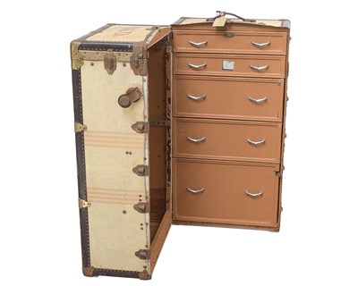 Lot 871 - A travelling wardrobe trunk.