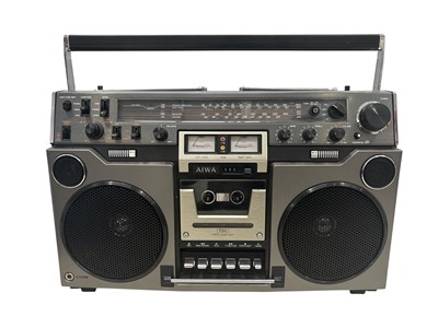 Lot 4 - A 1970s AIWA TPR-950 cassette 'ghettoblaster...