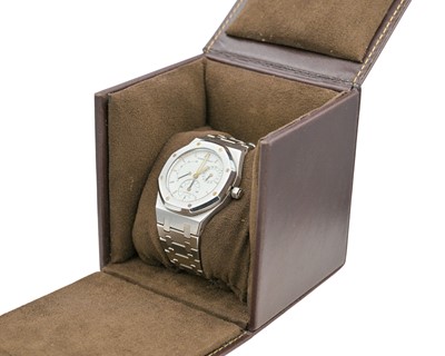 Lot 1007 - AUDEMARS PIGUET - A Royal Oak Dual Time Power Reserve stainless steel gentleman's bracelet watch.