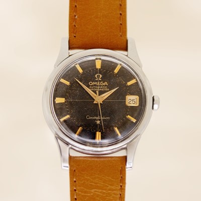 Lot OMEGA - A fine Constellation Automatic Chronometer stainless steel gentleman's calendar watch.