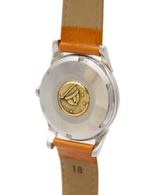 Lot OMEGA - A fine Constellation Automatic Chronometer stainless steel gentleman's calendar watch.